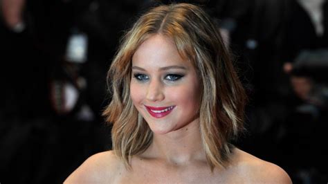 jennifer lawrence leaked pussy pics|FBI, Apple probe Jennifer Lawrence nude photo scandal 